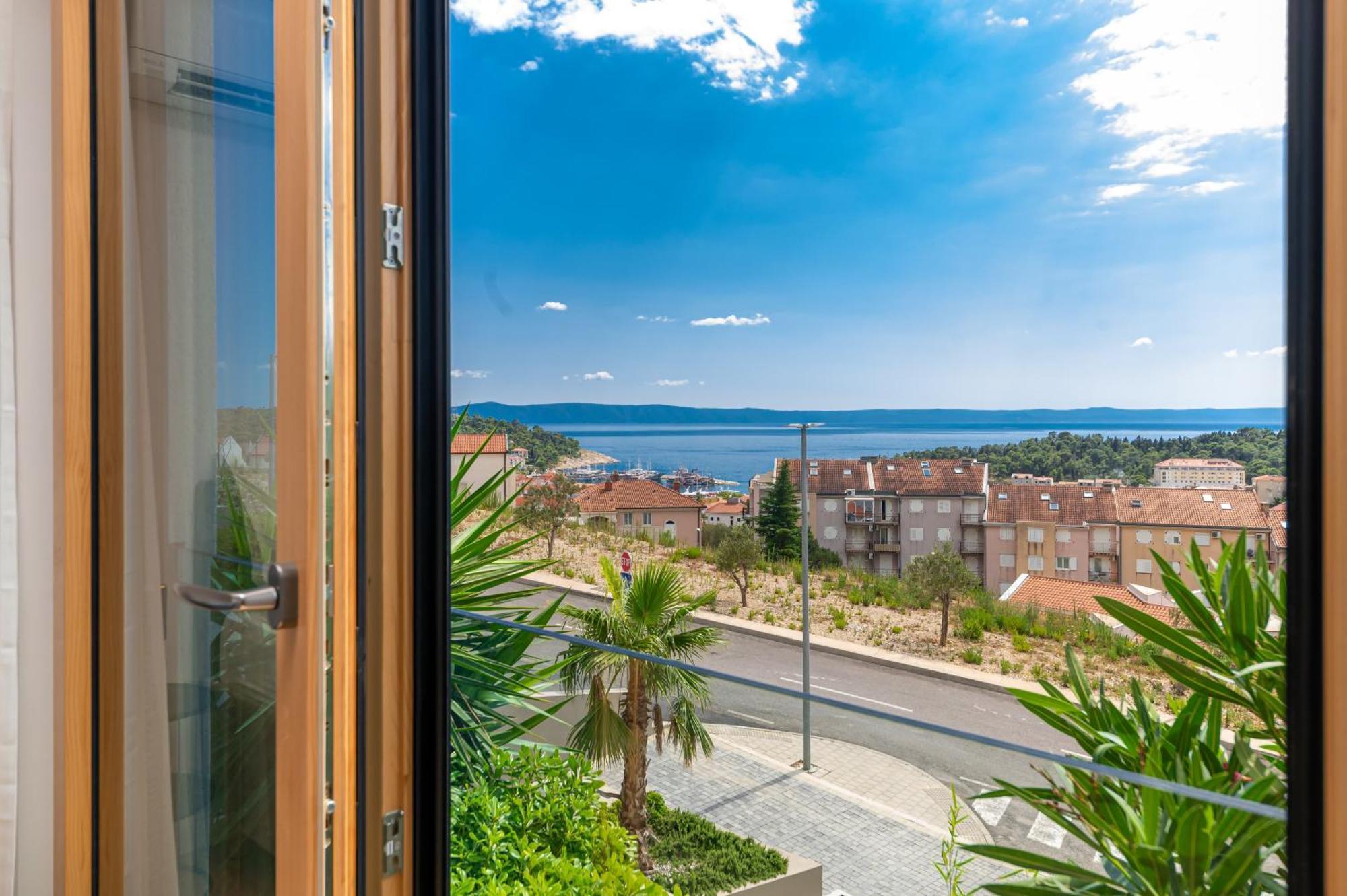 Luxury Adria Sea City & Mountain View Apartment มาคาร์สกา ภายนอก รูปภาพ