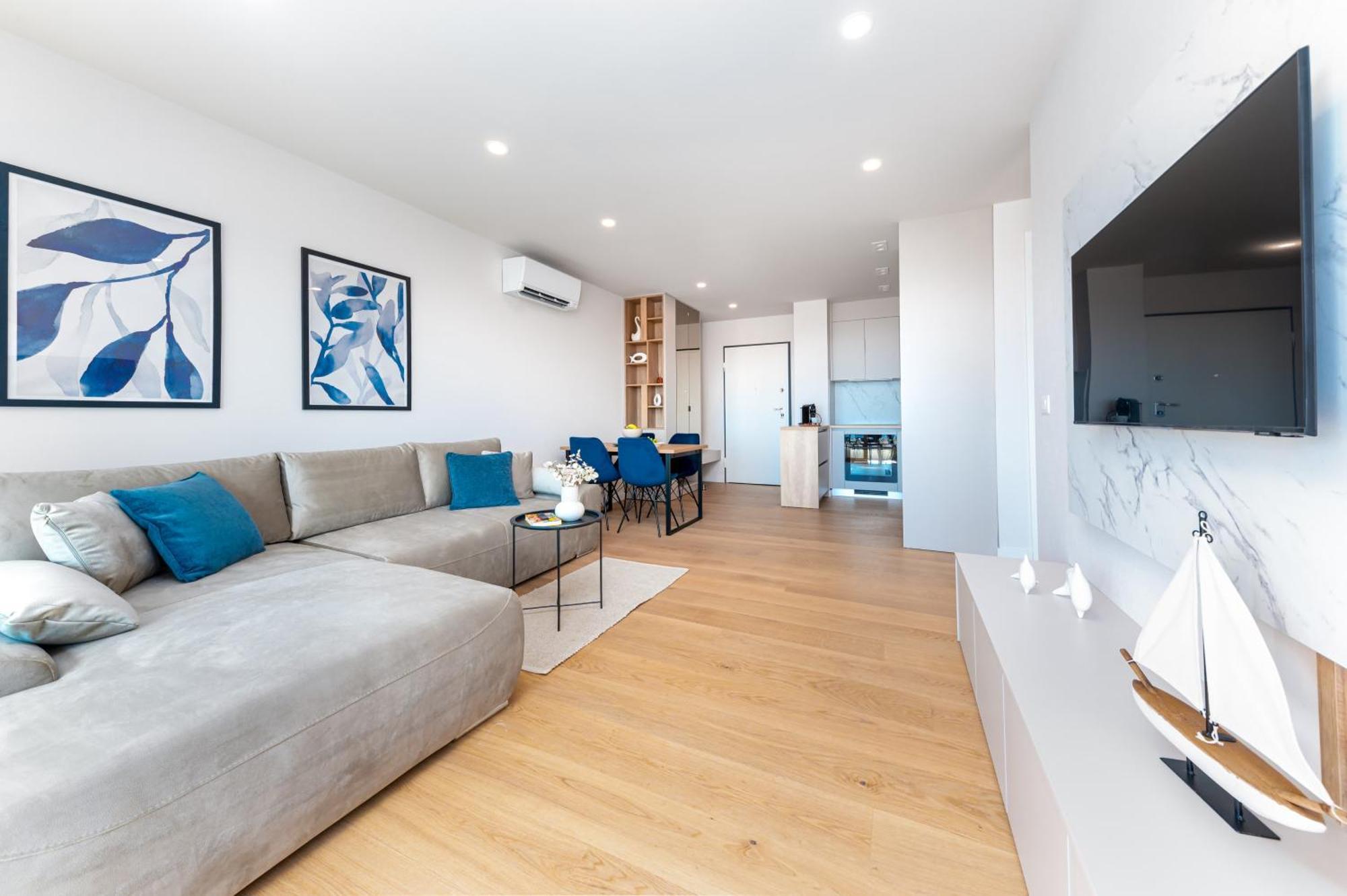 Luxury Adria Sea City & Mountain View Apartment มาคาร์สกา ภายนอก รูปภาพ